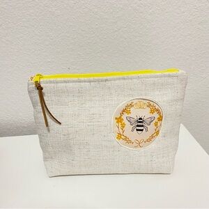 Canvas‎ Pouch with Bee Detail Cosmetic Bag Makeup Zipper Neutro
